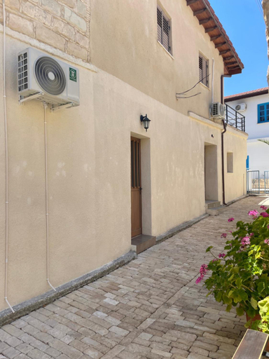 2, Omodos Katoi Holiday Homes