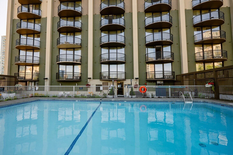 Sport & Beauty 3, Sandman Suites Vancouver on Davie, Greater Vancouver