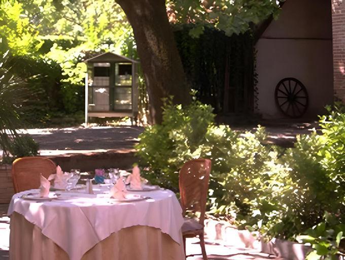 Food & Drinks 5, Hotel Au Colombier Du Touron, Lot-et-Garonne