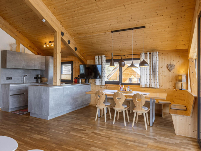 Food & Drinks 4, Chalet with panoramic sauna, Liezen