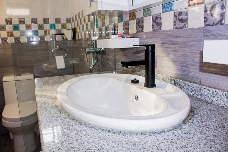 Bathroom 4, Mkomazi Hotels and Campsite, Same
