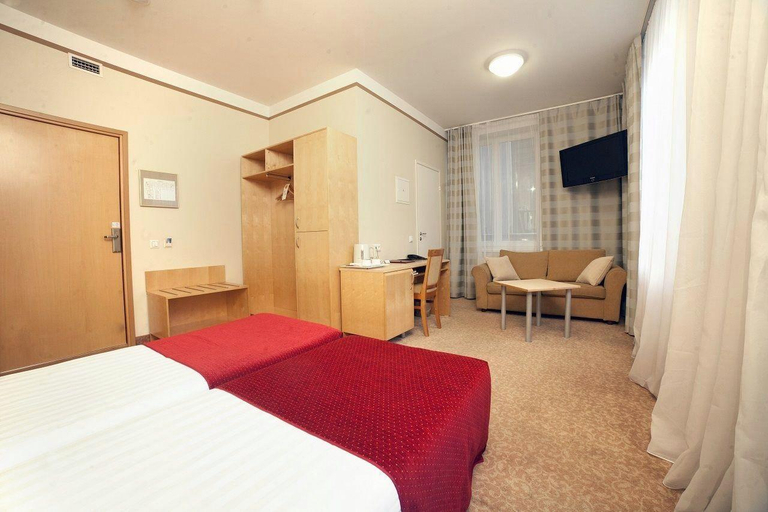 Bedroom 2, Rixwell Viru Square Hotel, Tallinn