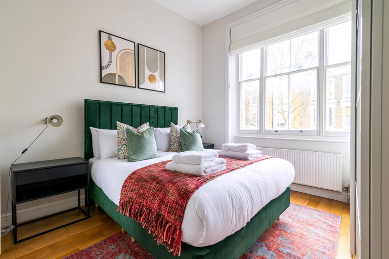 Bedroom 3, Fantastic Earls Court Flat, London