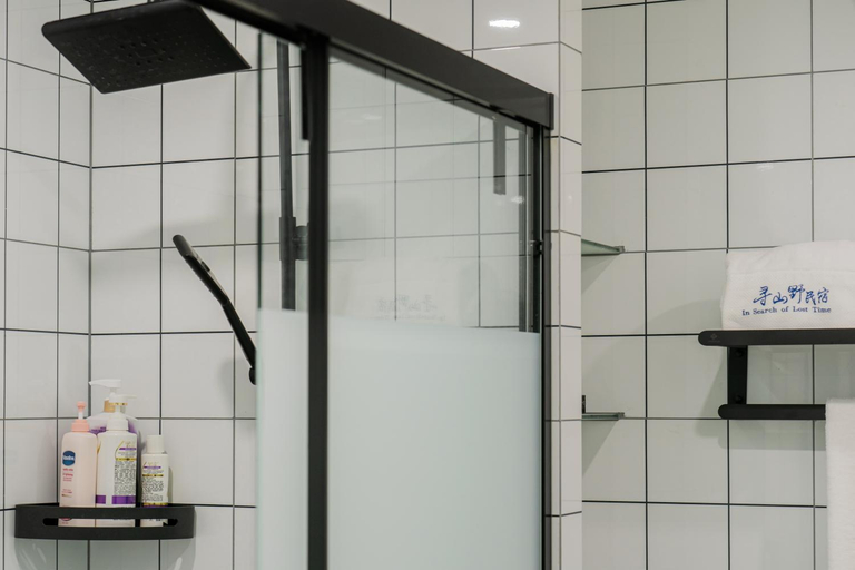 Bathroom 3, 张家界寻山野民宿 Zhangjiajie Seek Mountain Wild B&B Tianmen Mountain Ropeway Station, Zhangjiajie