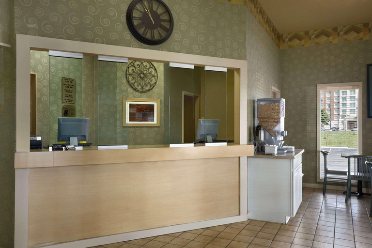 Public Area 2, Super 8 by Wyndham Mt. Vernon IL, Jefferson