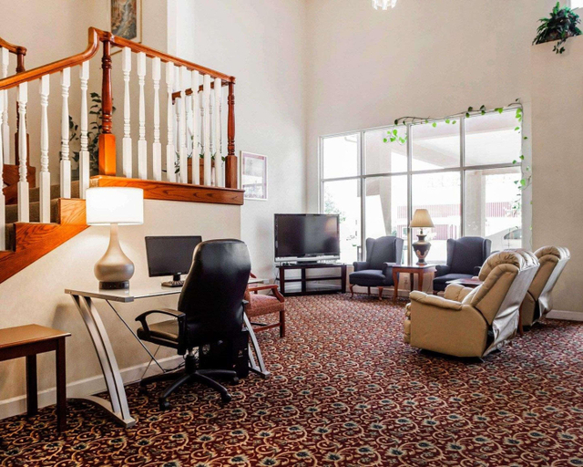 Public Area 2, Quality Inn - Kingdom City, MO, Callaway