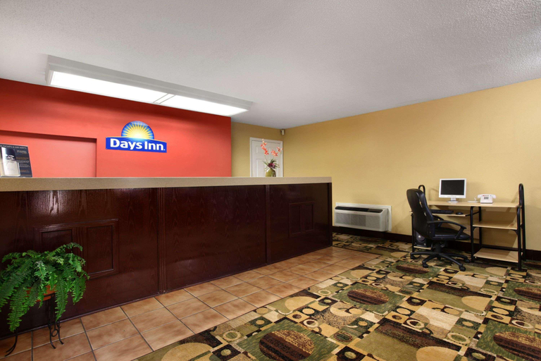 Public Area 2, Days Inn by Wyndham Harriman, Roane