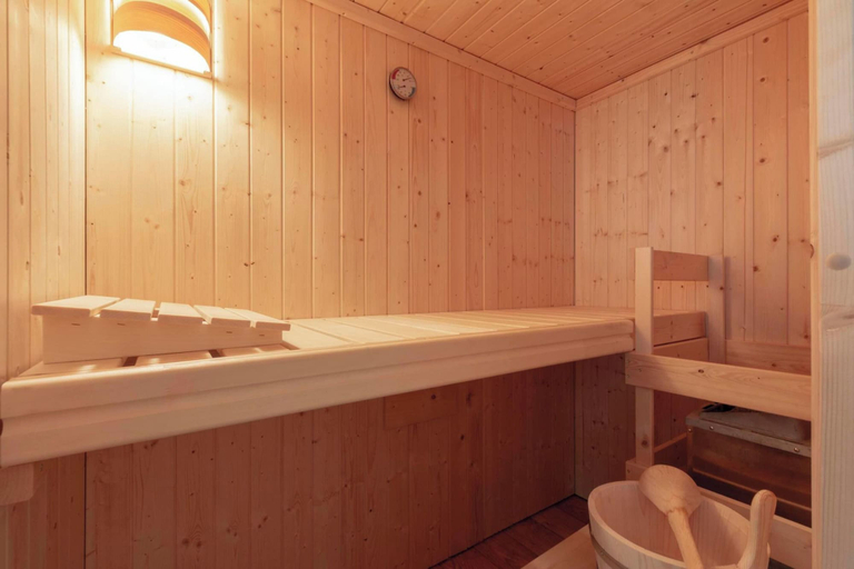 Spa treatment 2, Apartment Groote Keeten Near Beach & Sauna, Zijpe