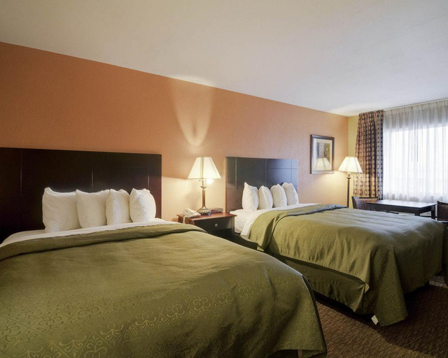 Bedroom 3, Quality Inn Russellville Area, Pope