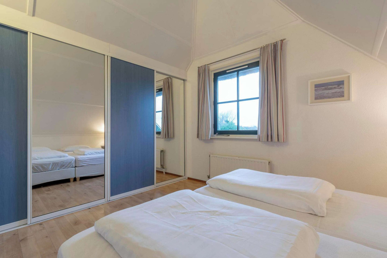 Bedroom 2, De Buitenplaats 62 in Callantsoog for 6-people, Zijpe