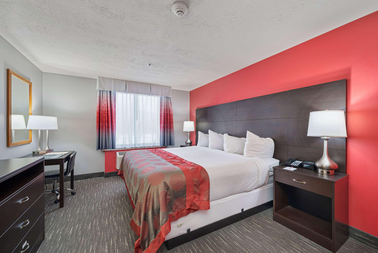 Public Area 2, Ramada by Wyndham Sioux Falls Airport-Waterpark & Event Ctr, Minnehaha