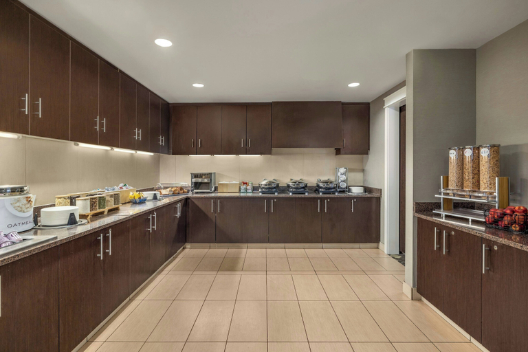 Food & Drinks 5, Residence Inn Albany Washington Avenue, Albany