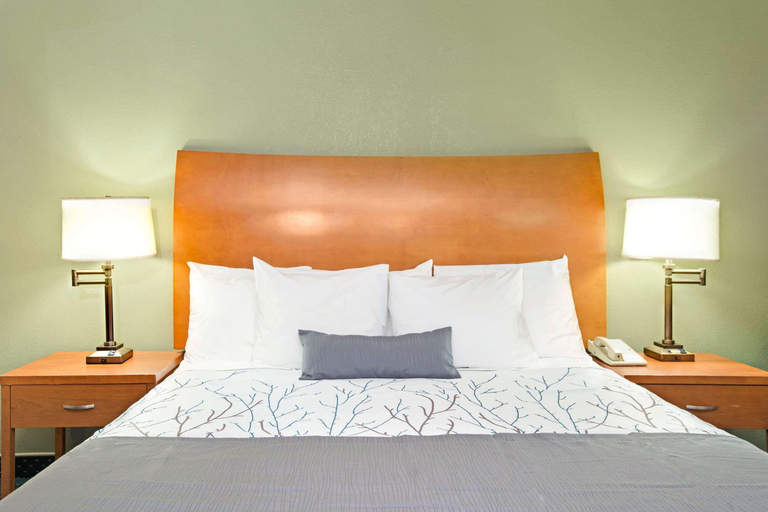Bedroom 5, Days Inn by Wyndham San Jose, Santa Clara