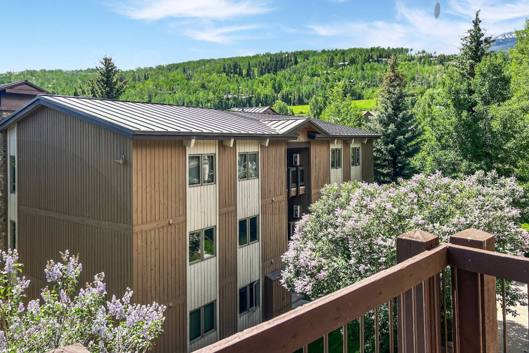 Exterior & Views 2, Woodbridge 34C, Pitkin
