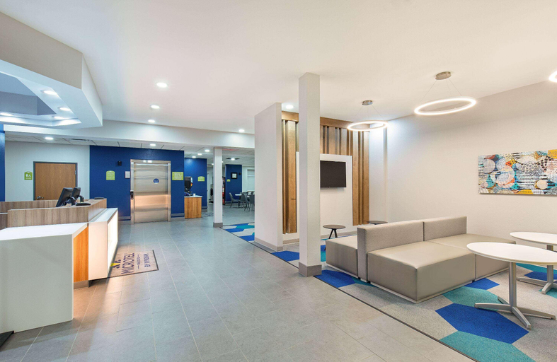 Public Area 2, Microtel Inn & Suites by Wyndham Opelika, Lee