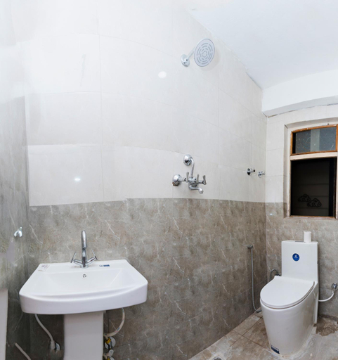 Bathroom 4, Rightway Hotel & Restaurant, Bagmati