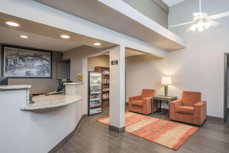 Public Area 5, Super 8 by Wyndham Boise, Ada