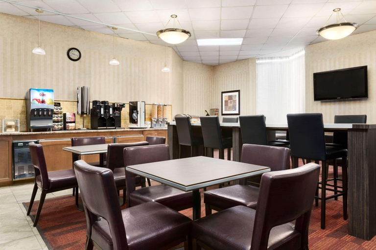 Public Area 2, Travelodge by Wyndham Lloydminster, Division No. 10