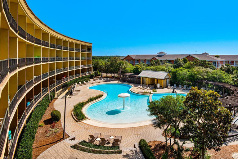 Sport & Beauty 1, Beach Resort 406, Walton