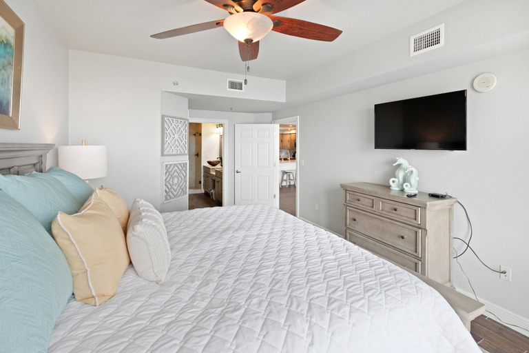 Others 3, Ariel Dunes II 1601, Walton