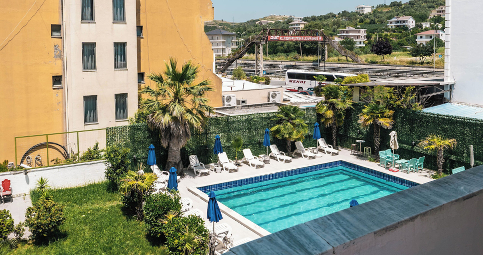 Exterior & Views 2, KURTI Hotel, Kavajës