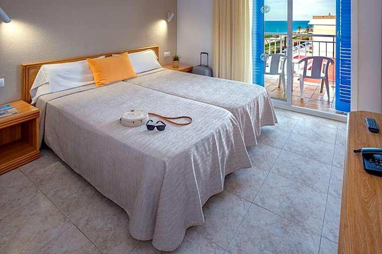 Bedroom 3, Apartments Sorrabona, Barcelona