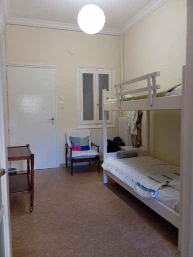 Others 5, Bunk bed in dorm 5' from metro, Attica