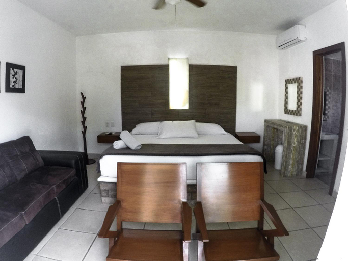 Bedroom 4, La Casa de las Lunas, Tinúm