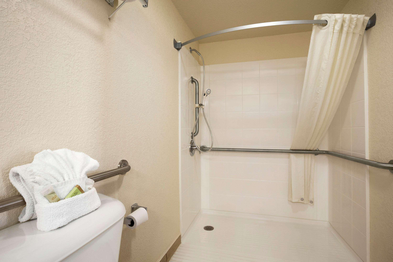 Bathroom 4, Super 8 By Wyndham Woodward, Woodward