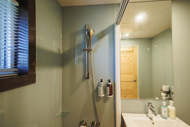 Bathroom 3, Chill Hill Cottage, Taichung