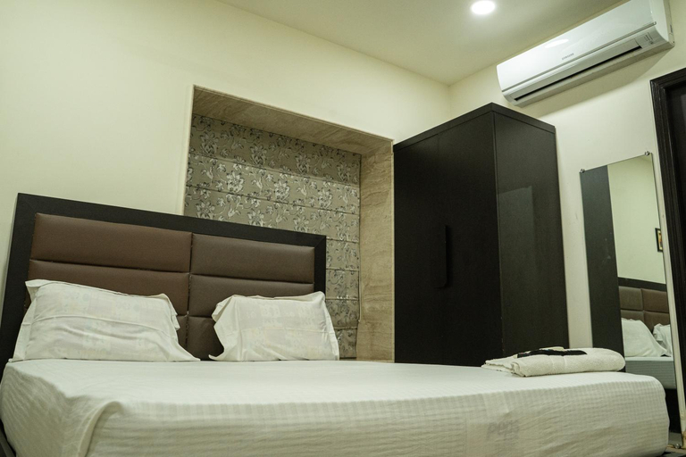 Bedroom 3, NK7 Guest House, North 24 Parganas