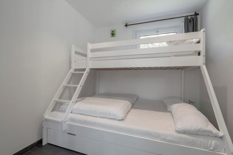 Bedroom 2, Holiday Home Callantsoog Near the Beach, Zijpe