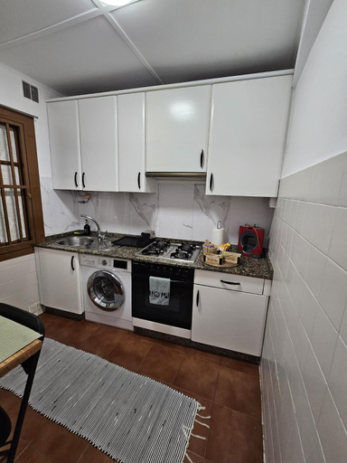 Others 4, Anabel Home, Pontevedra