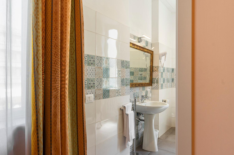 Bathroom 3, Boutique Hotel Heritage, Frosinone
