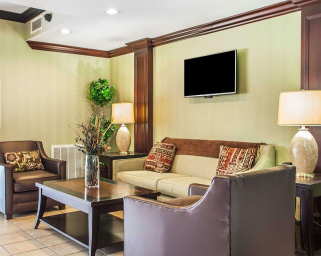 Public Area 2, Comfort Inn Lehigh Valley West, Lehigh