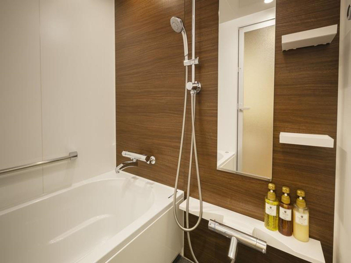 Bathroom 4, Matsuyama Tokyu REI Hotel, Matsuyama