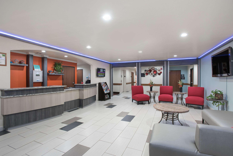Public Area 2, Super 8 by Wyndham Claremore OK, Rogers
