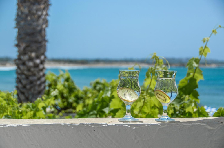 Food & Drinks 4, Mike's Studios, South Aegean