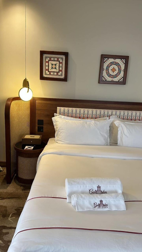 Bedroom 3, Golden Balcony Hotel