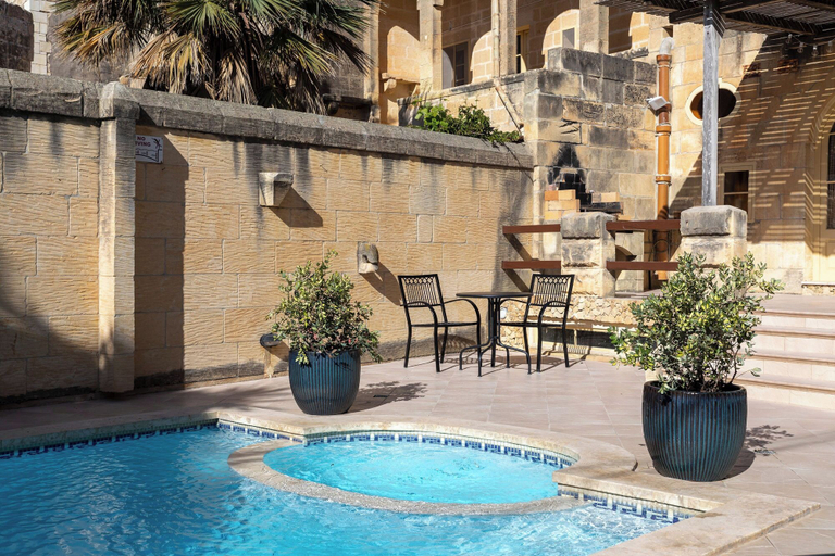 Sport & Beauty 4, Tal-Kitarra Villa