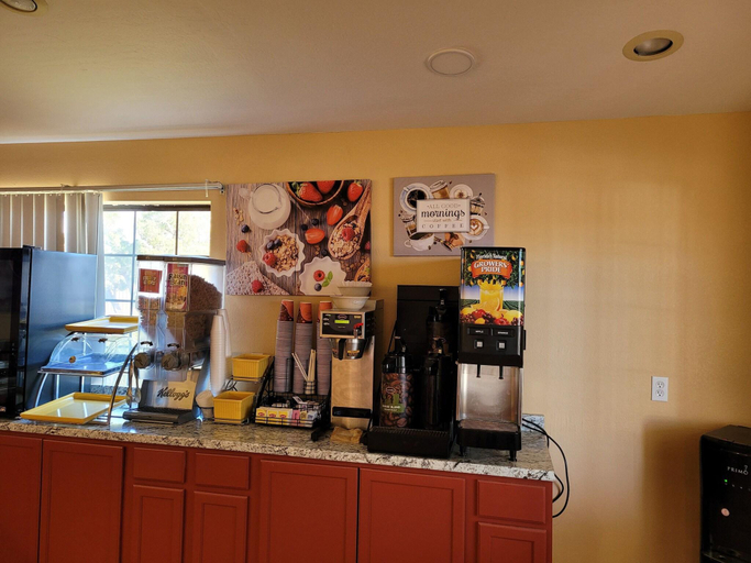 Food & Drinks 5, Days Inn by Wyndham Willcox, Cochise