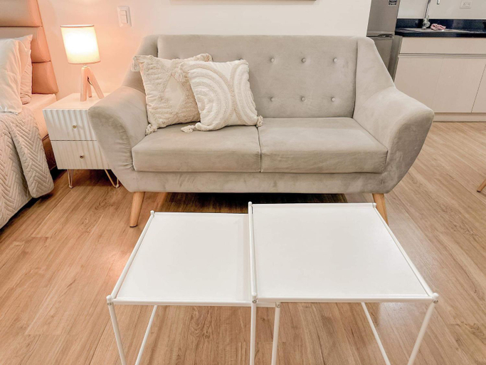 Others 3, Abreeza Place Studio Unit (WiFi and NetFlix), Davao City
