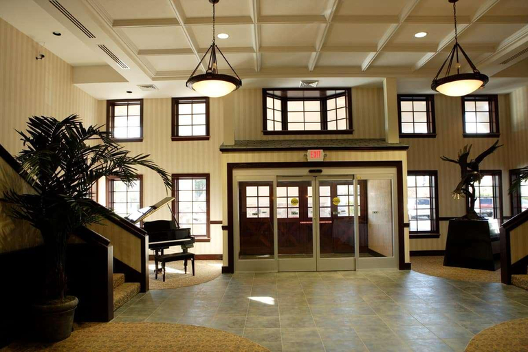 Public Area 2, Wingate by Wyndham South Bend/Notre Dame, Saint Joseph