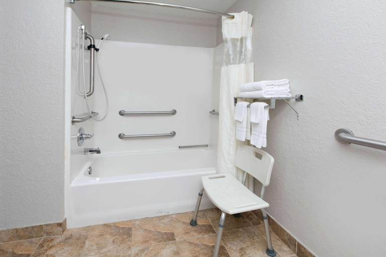 Bathroom 4, Microtel Inn & Suites By Wyndham Oklahoma City Ai, Oklahoma