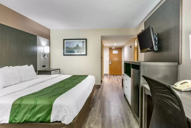 Bedroom 3, Quality Inn Rogersville, Hawkins