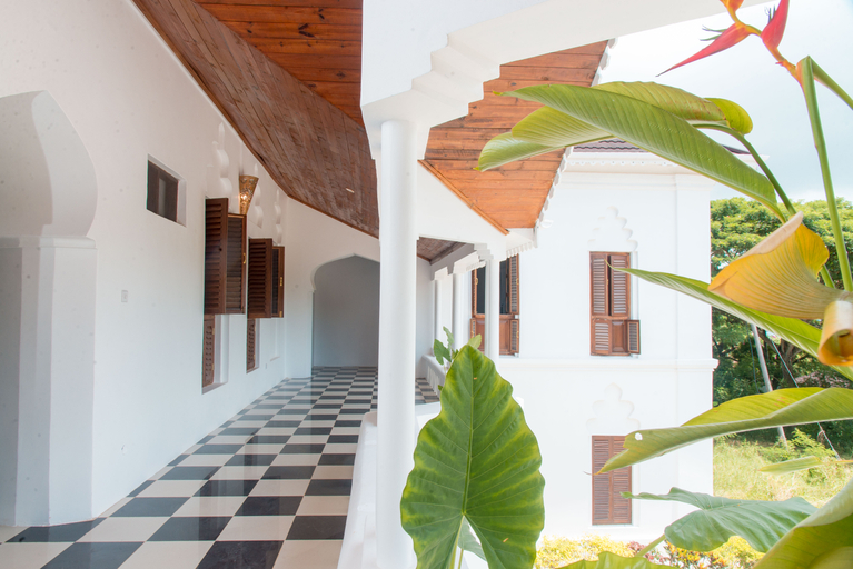 Public Area, The Manor House by Sansi, Magharibi
