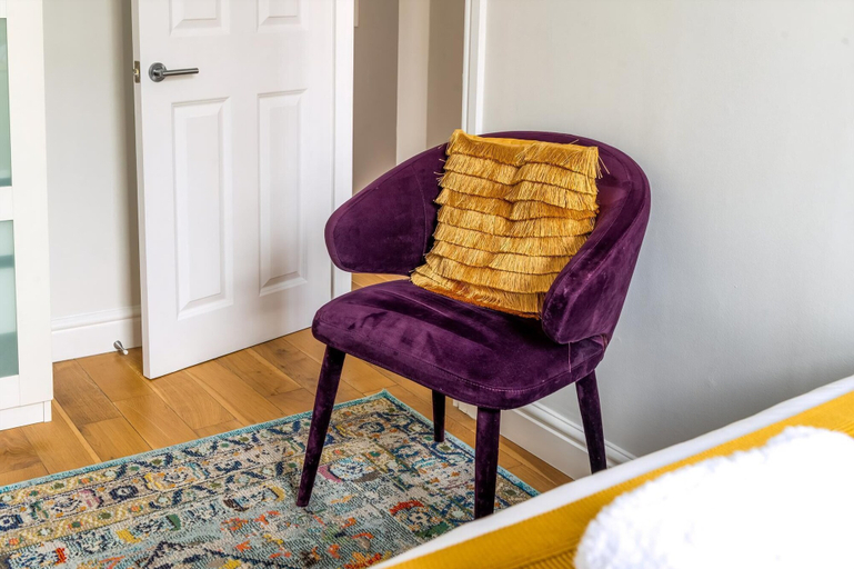 Others 5, Fantastic Earls Court Flat, London