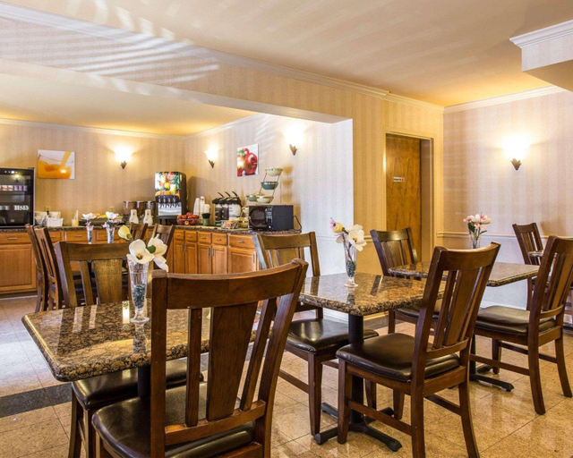 Food & Drinks 5, Quality Inn Fort Jackson, Richland