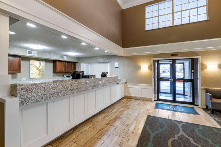Public Area 2, Quality Inn & Suites Des Moines - Merle Hay Road, Polk