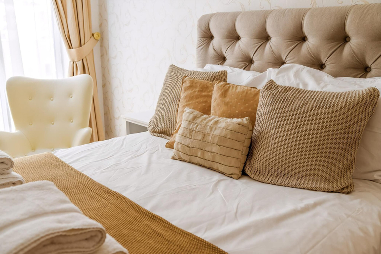 Bedroom 2, Gorgeous Wembley Flat, London